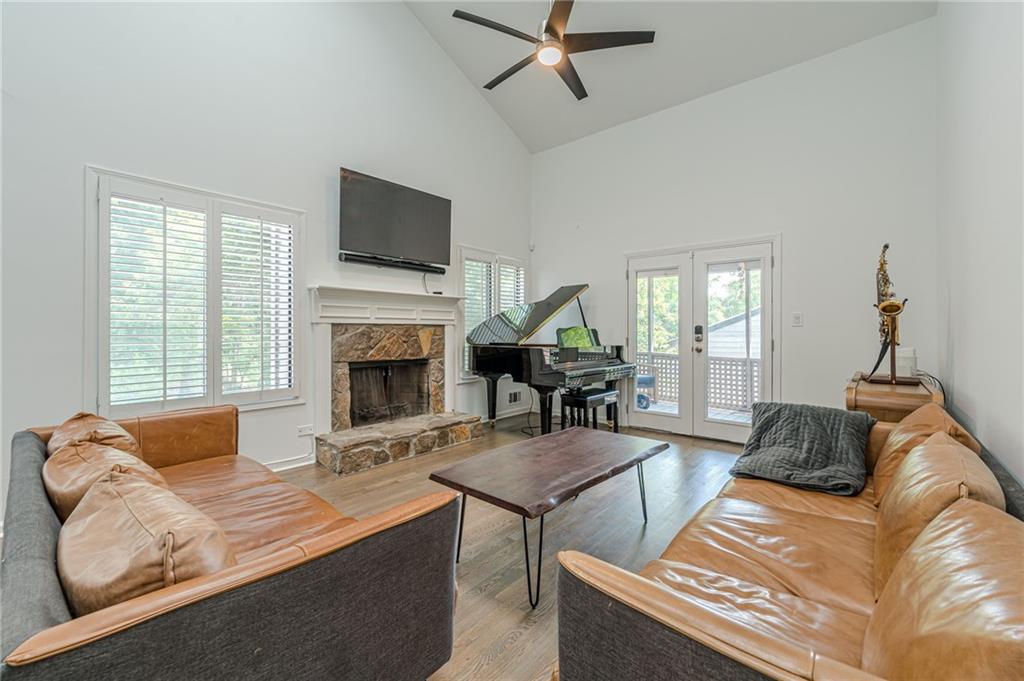 526 Gardenia Lane