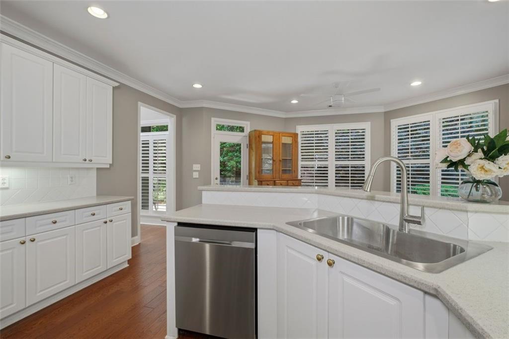 14000 Mariners Cove
