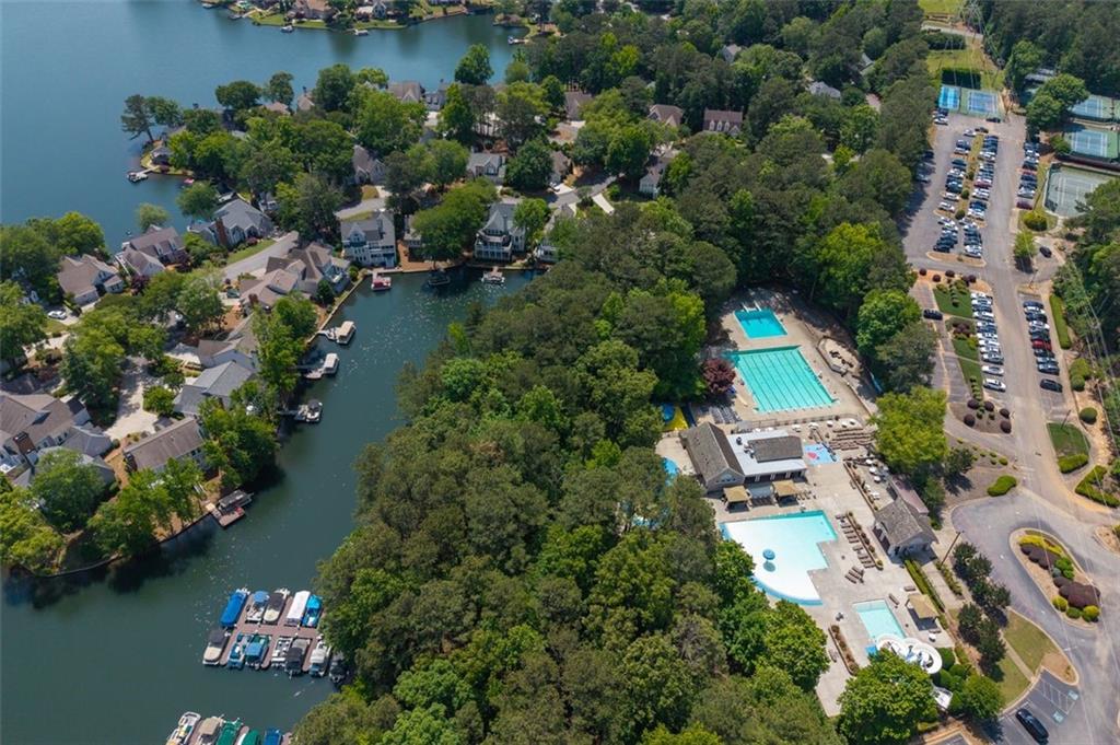 14000 Mariners Cove