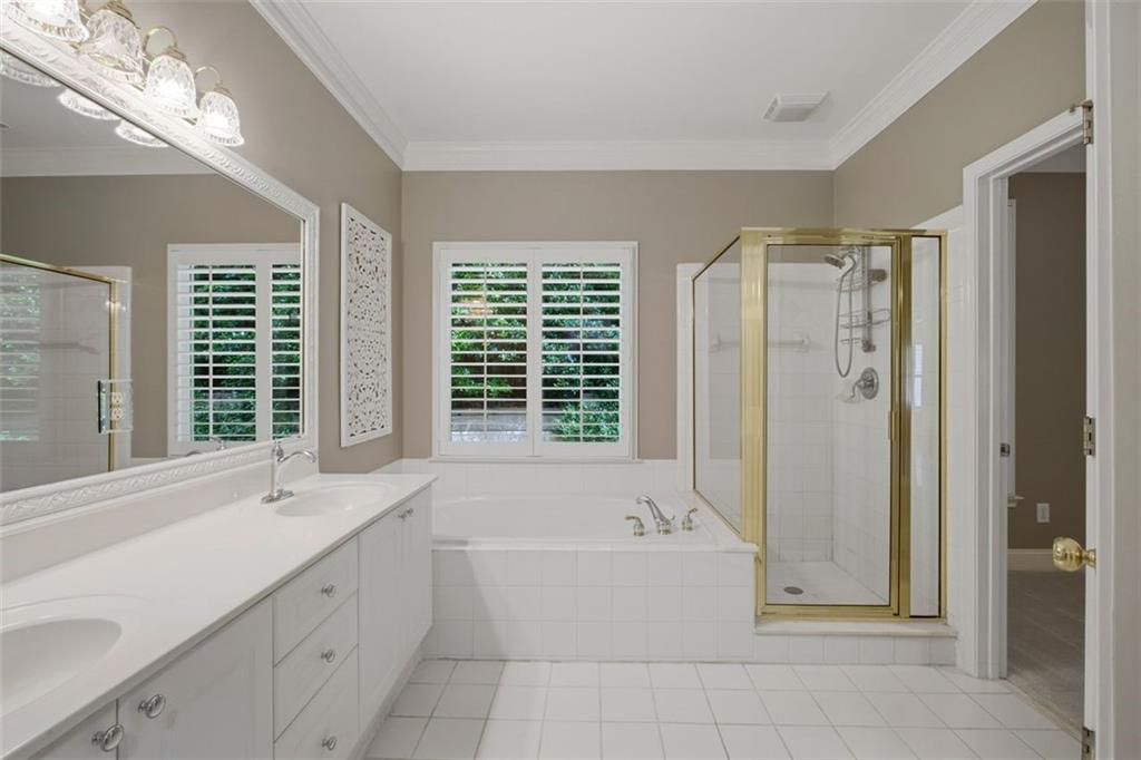 14000 Mariners Cove