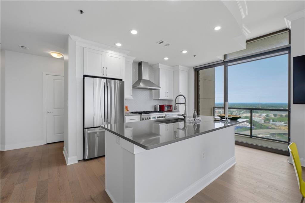 270 17th Street NW Unit 3610