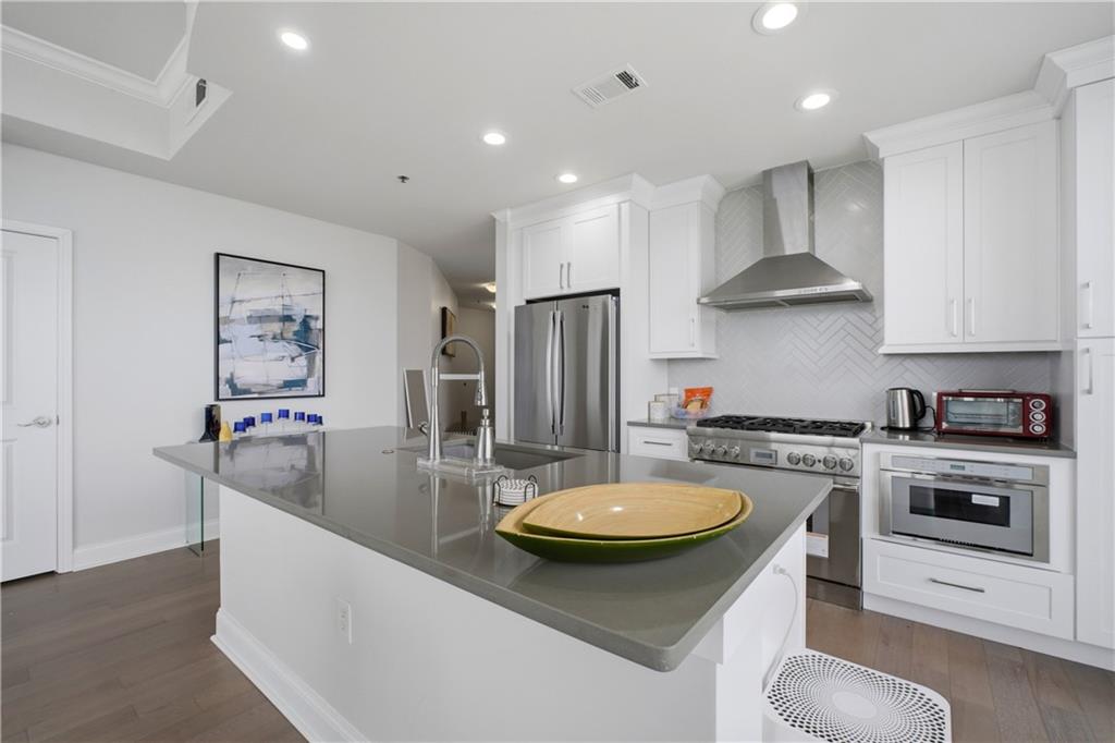 270 17th Street NW Unit 3610