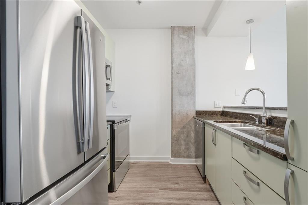245 N HIGHLAND Avenue NE Unit 402