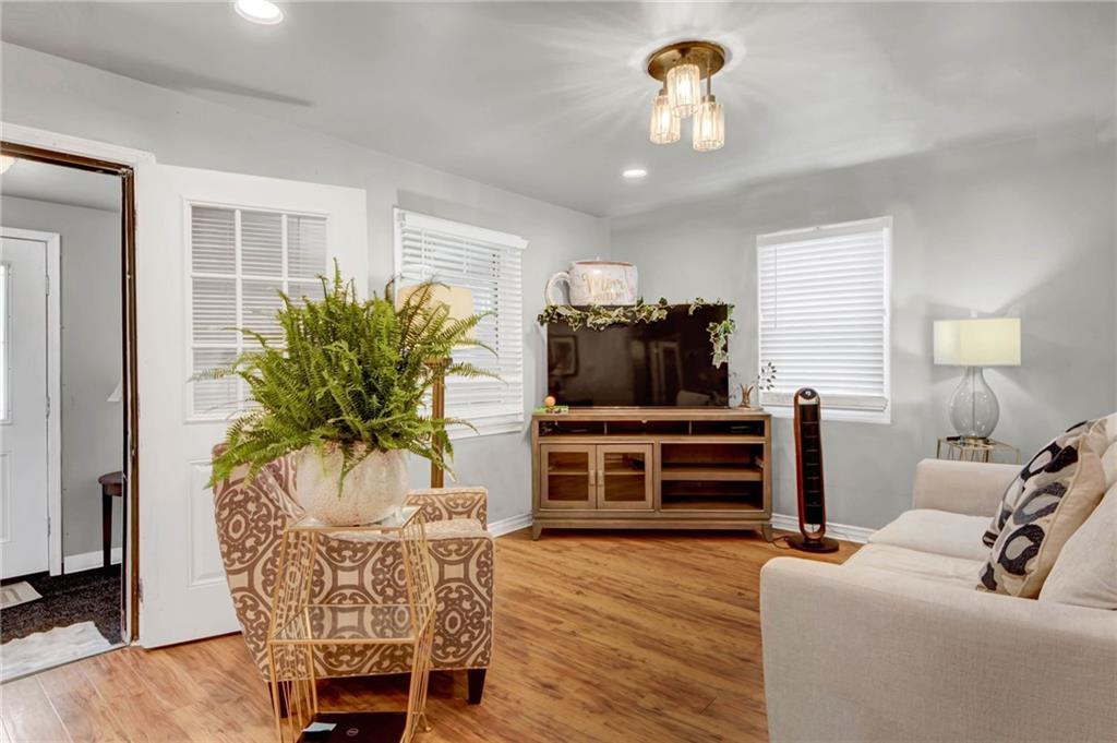 198 Joe Louis Drive NW