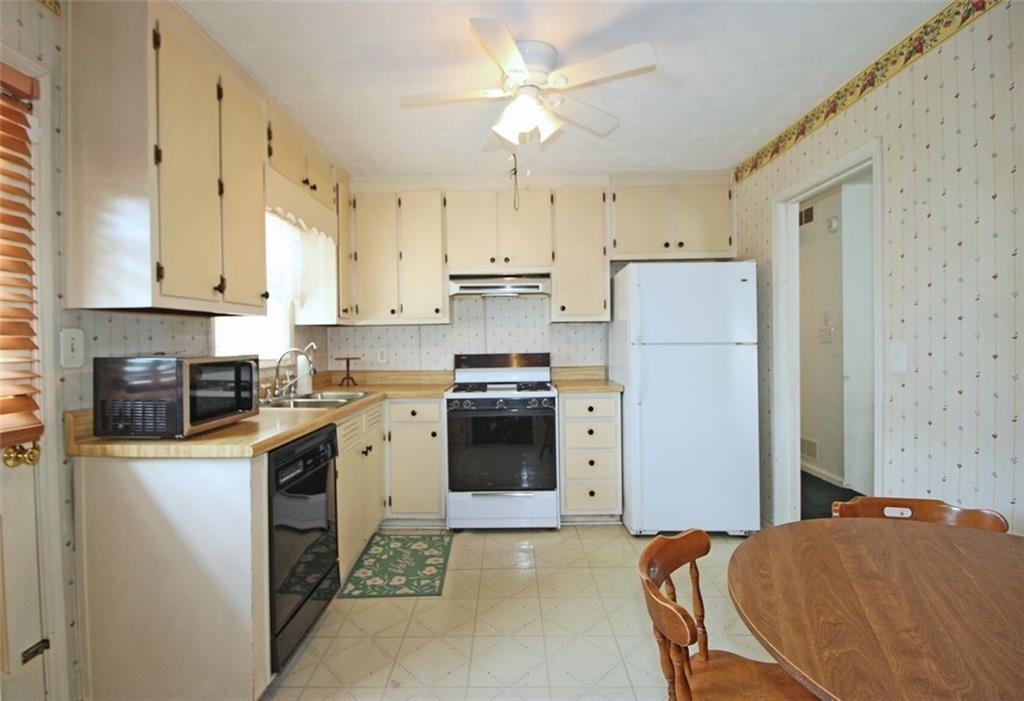 1630 Dove Court SW