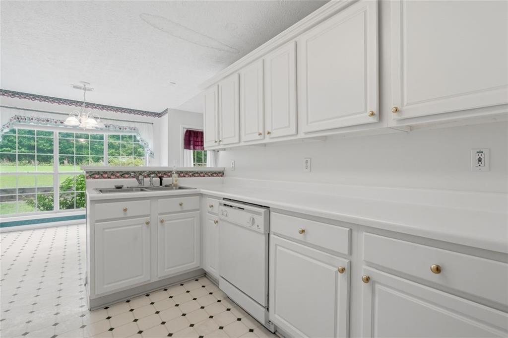 111 Laura Ashlyn Court