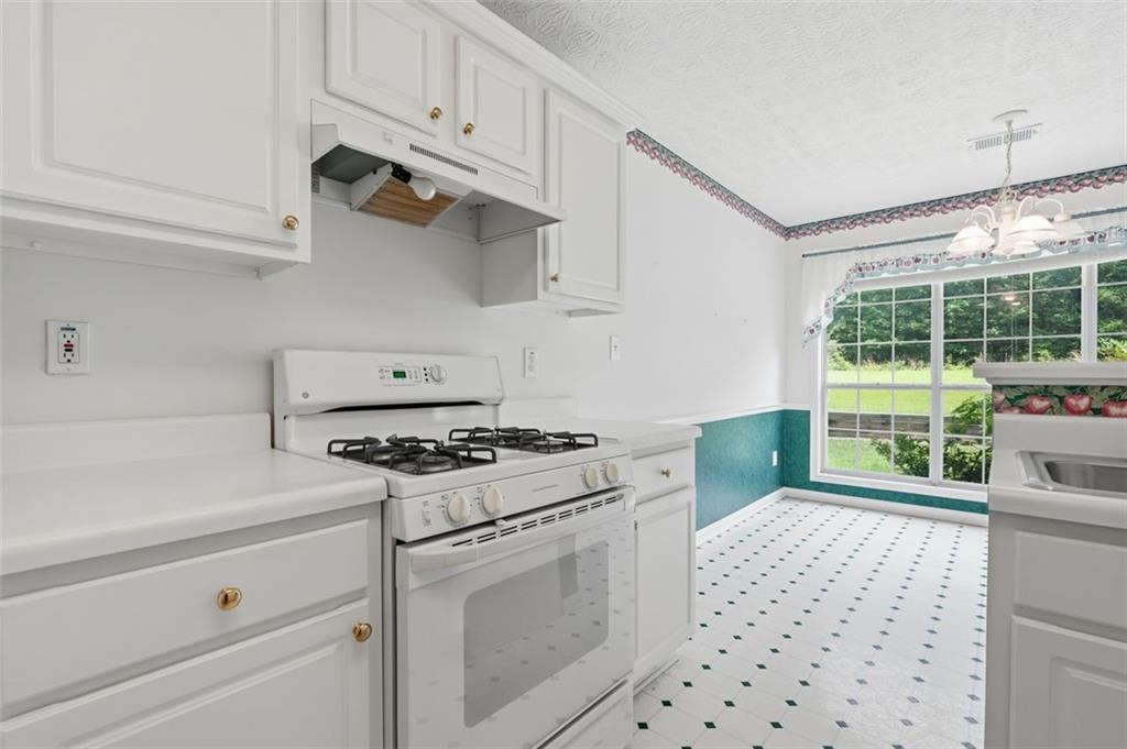 111 Laura Ashlyn Court