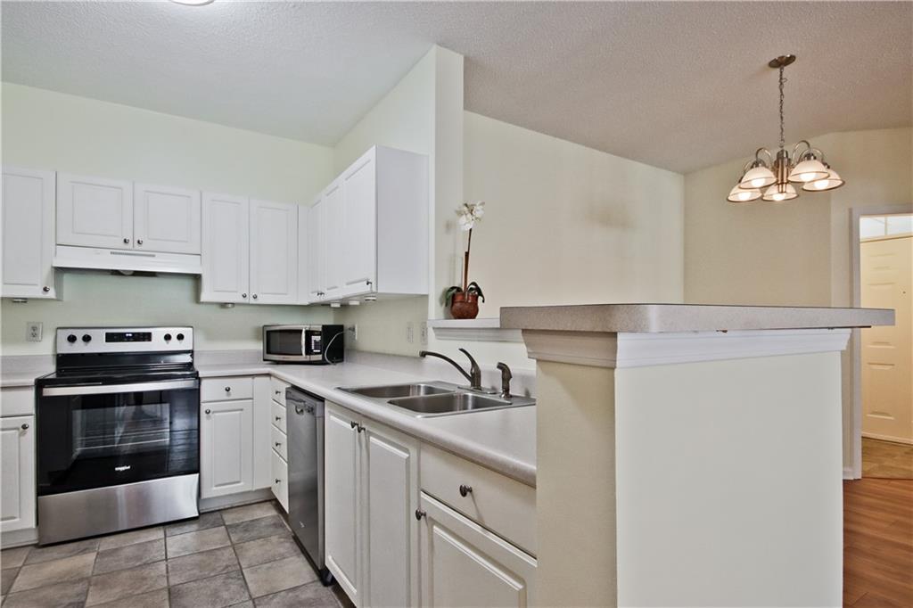 8102 WOODLAND Lane Unit 8102