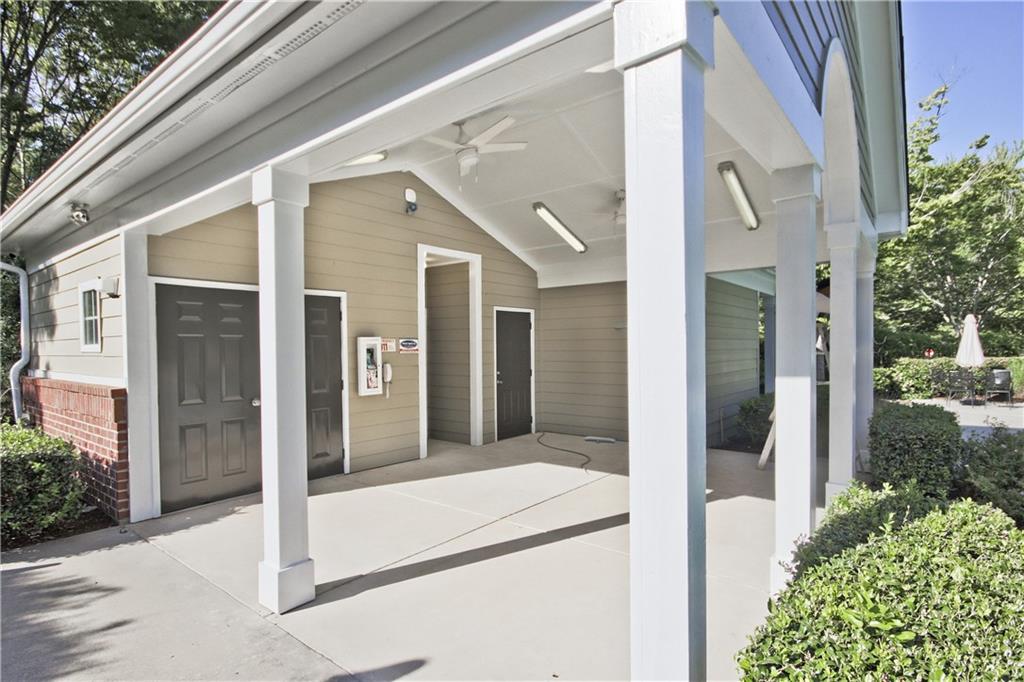 8102 WOODLAND Lane Unit 8102