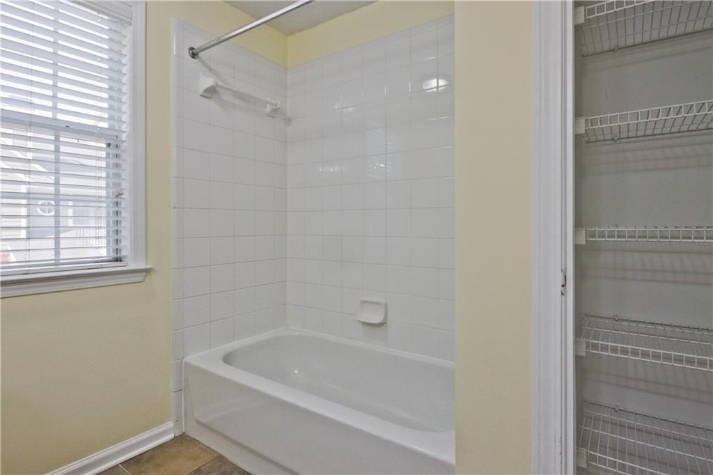 8102 WOODLAND Lane Unit 8102