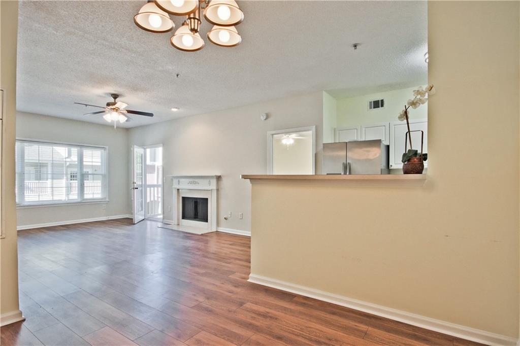 8102 WOODLAND Lane Unit 8102