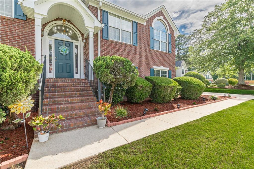 2212 Brandon Lane SW