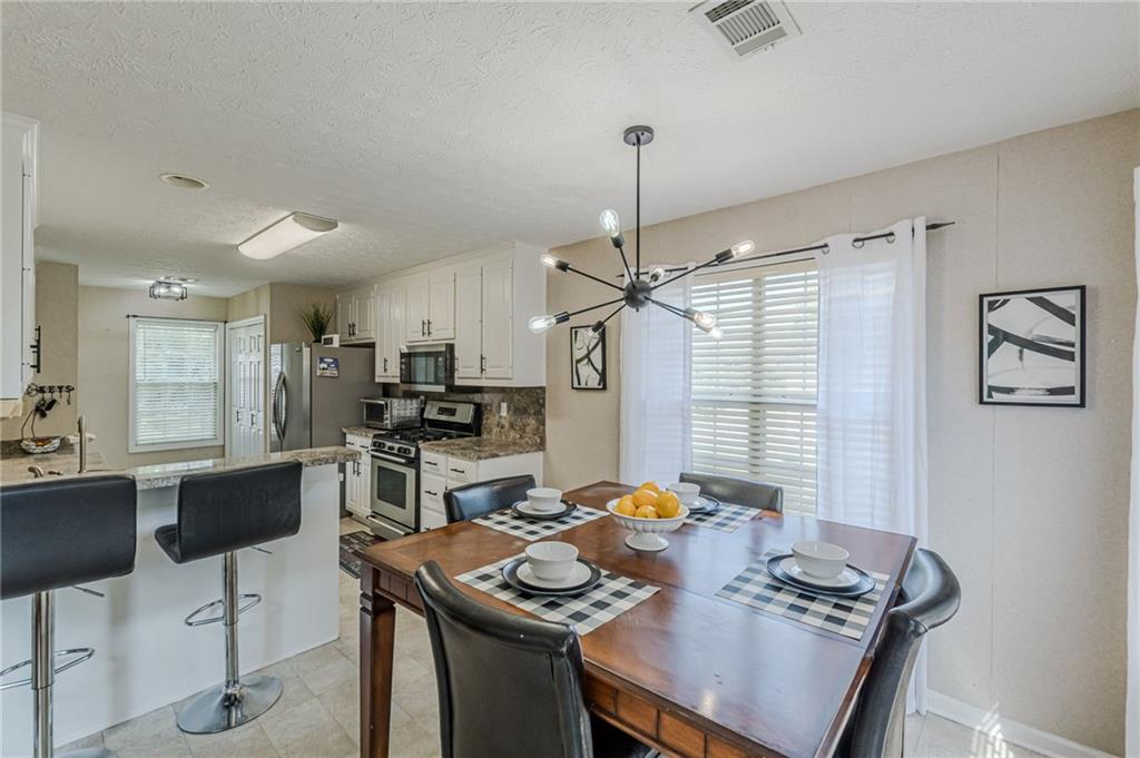 2212 Brandon Lane SW