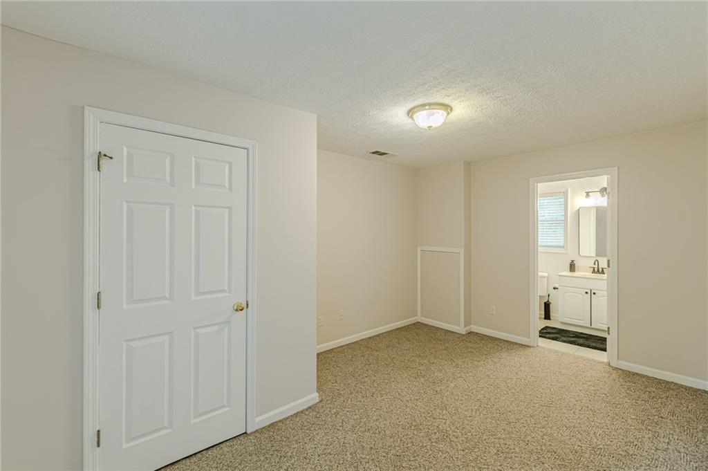 2212 Brandon Lane SW