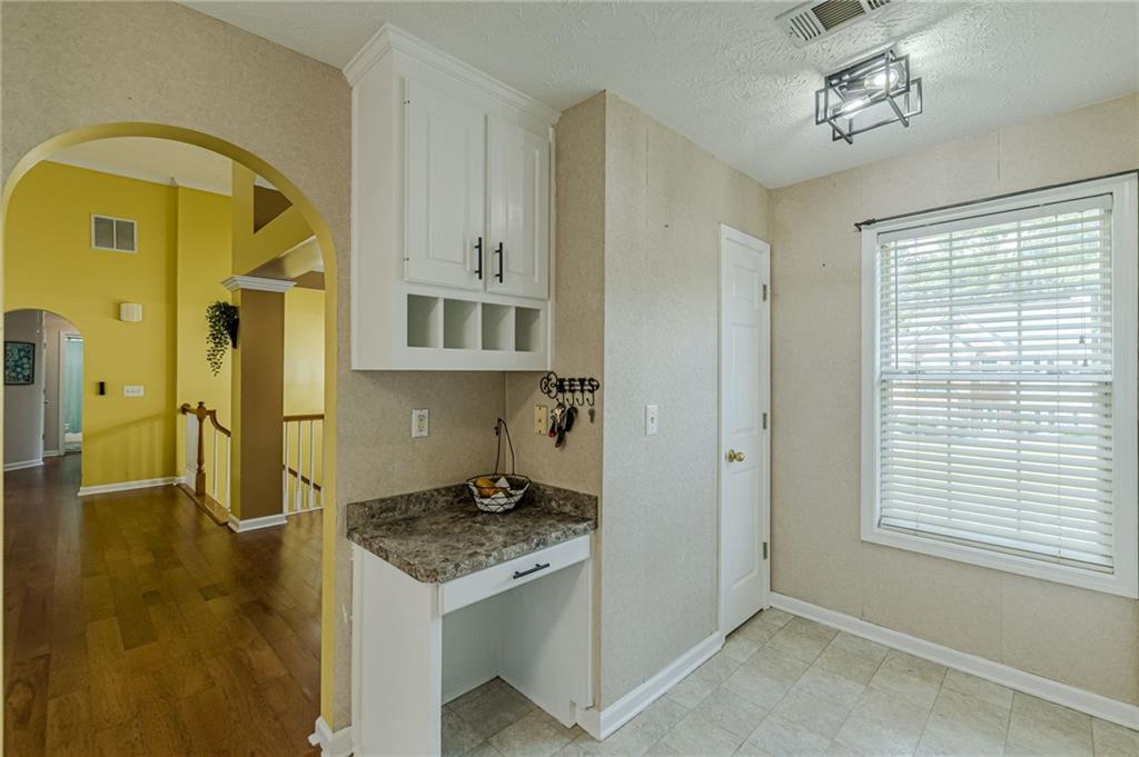 2212 Brandon Lane SW