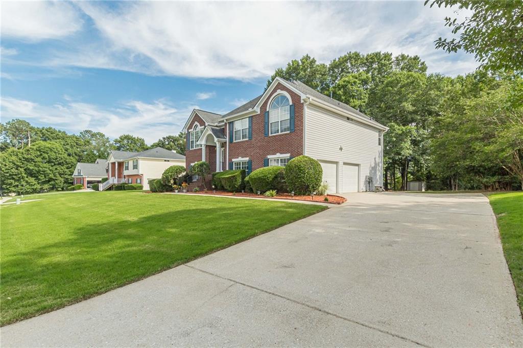 2212 Brandon Lane SW