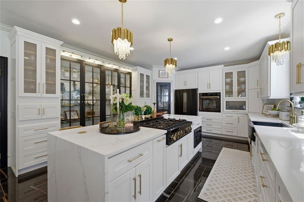 35 Rosemont Parkway