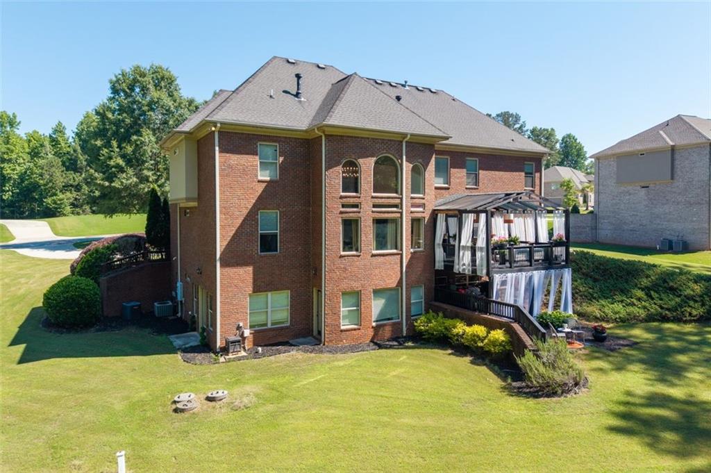 35 Rosemont Parkway