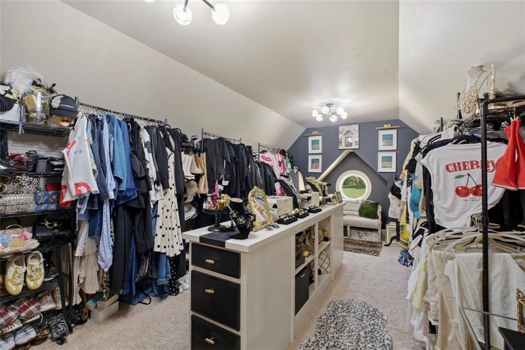 35 Rosemont Parkway