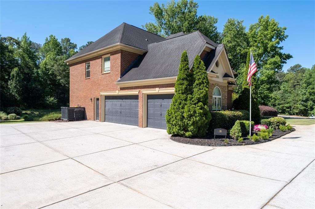 35 Rosemont Parkway