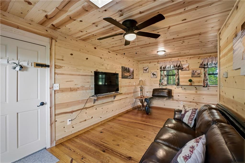 187 Stirratt Road