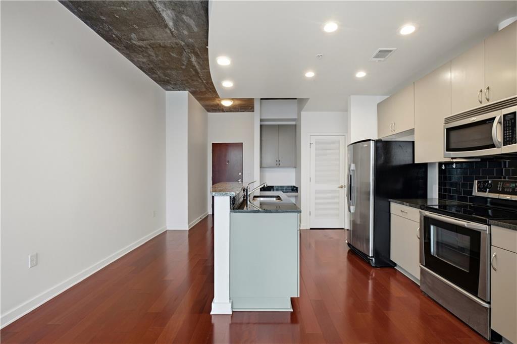 400 W Peachtree Street NW Unit 2408