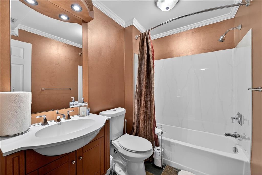 4160 Gateswalk Drive SE