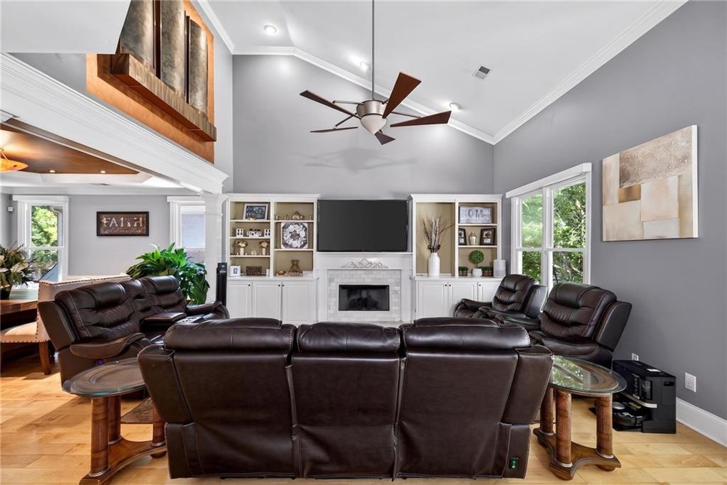 4160 Gateswalk Drive SE
