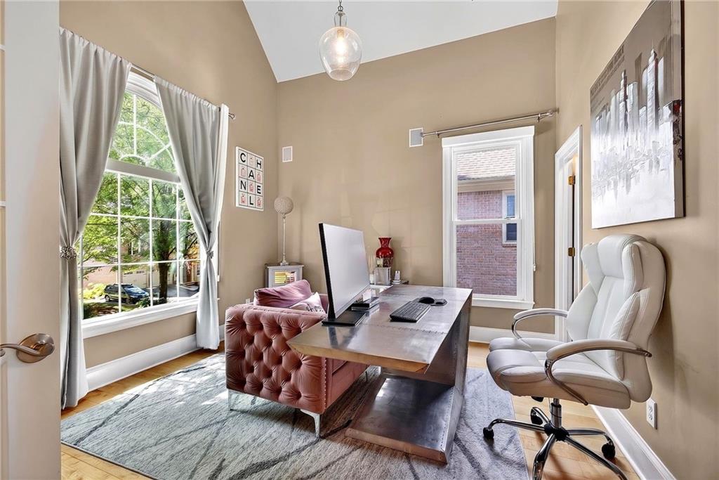 4160 Gateswalk Drive SE
