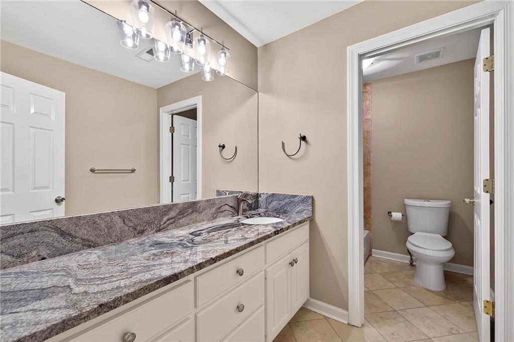 4160 Gateswalk Drive SE