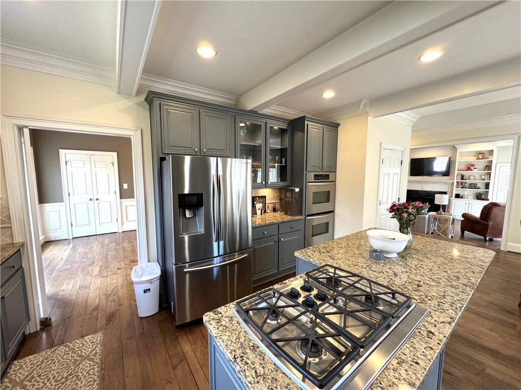 18 Dean Overlook NW