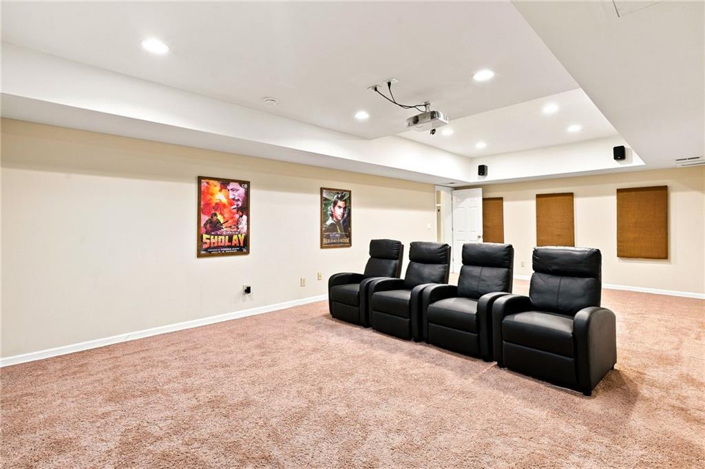 18 Dean Overlook NW