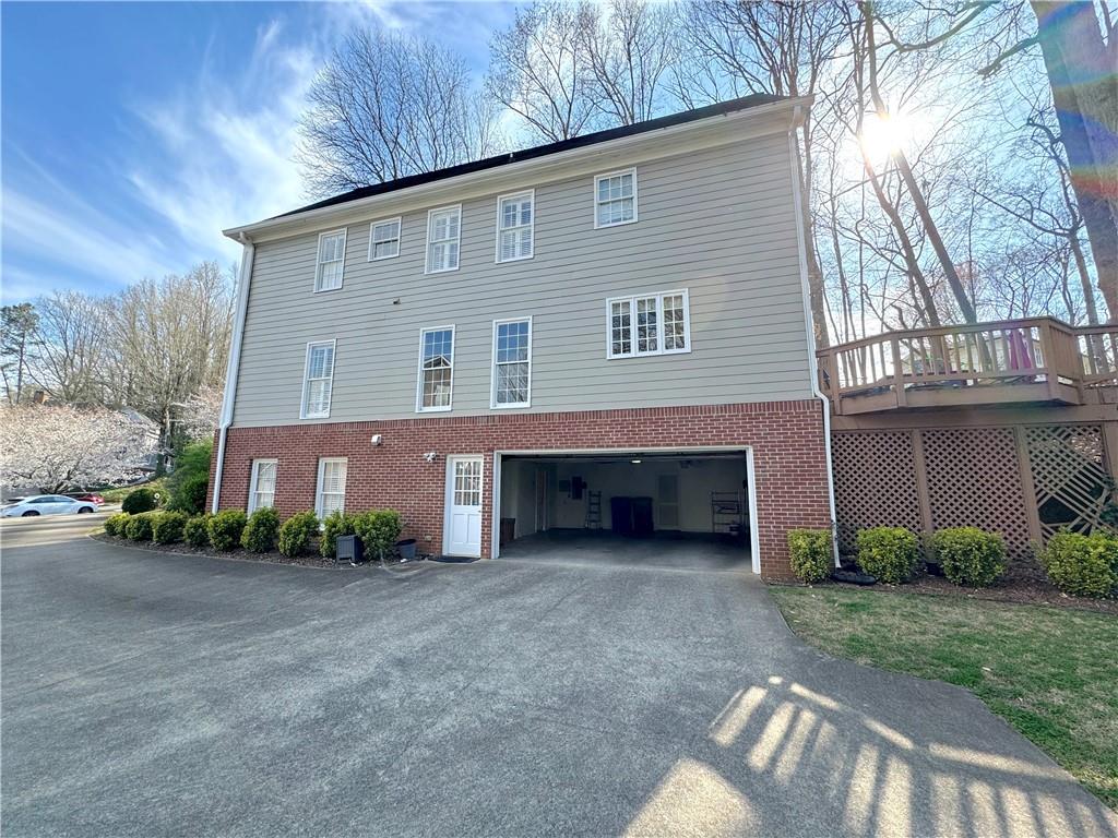 18 Dean Overlook NW