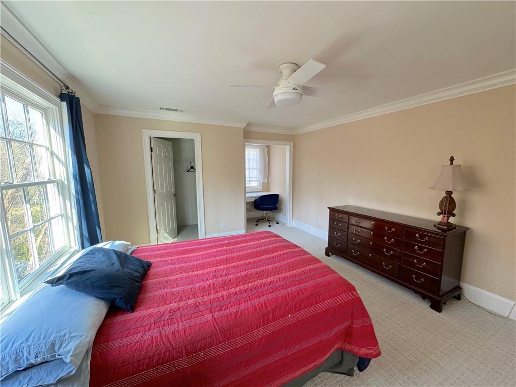 18 Dean Overlook NW