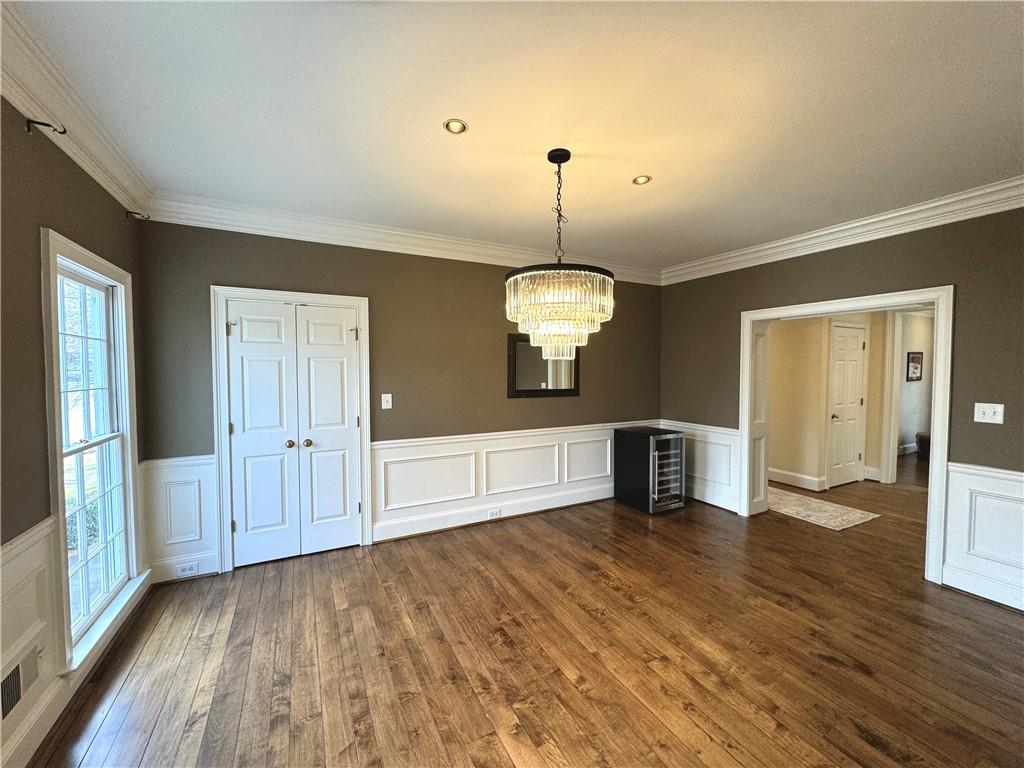 18 Dean Overlook NW