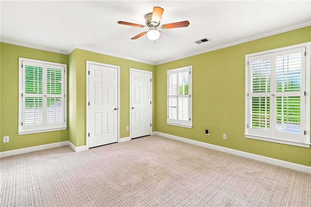 18 Dean Overlook NW