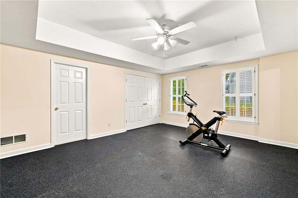 18 Dean Overlook NW