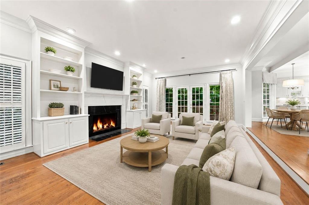 18 Dean Overlook NW