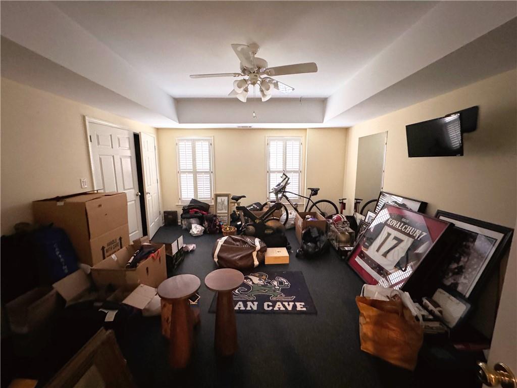18 Dean Overlook NW
