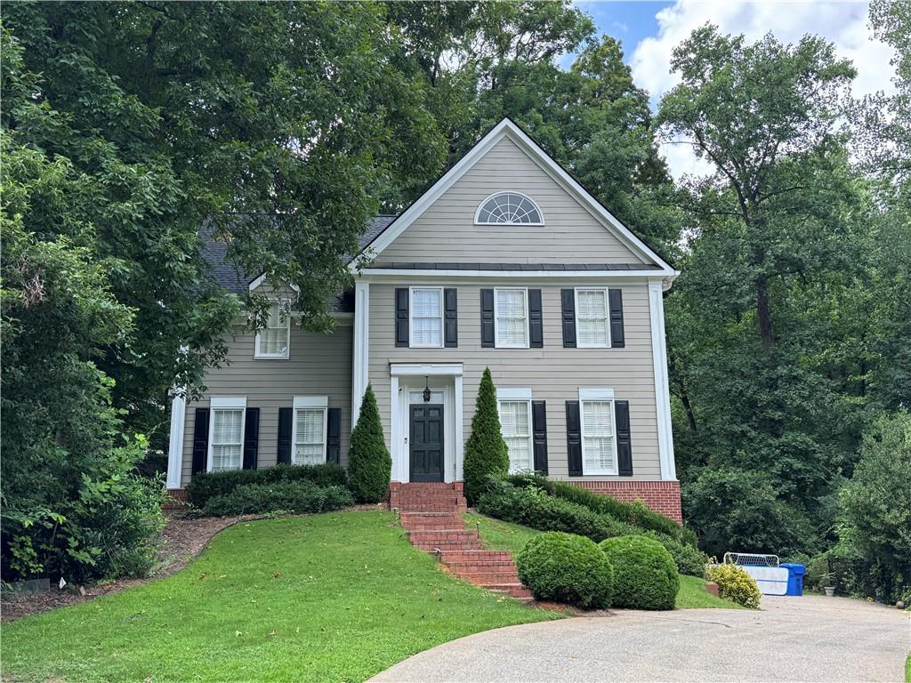 18 Dean Overlook NW