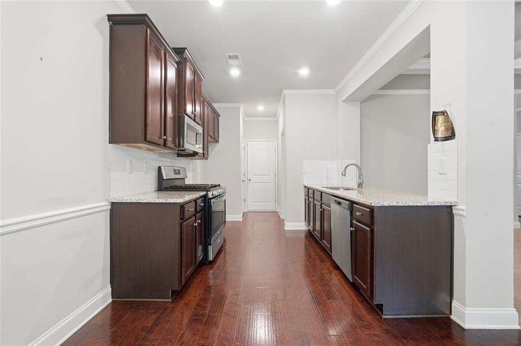 2408 Smoke Court