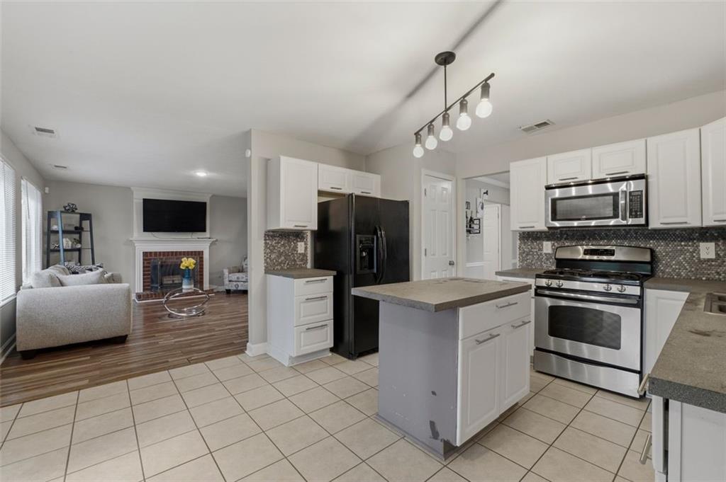 7107 Springchase Way