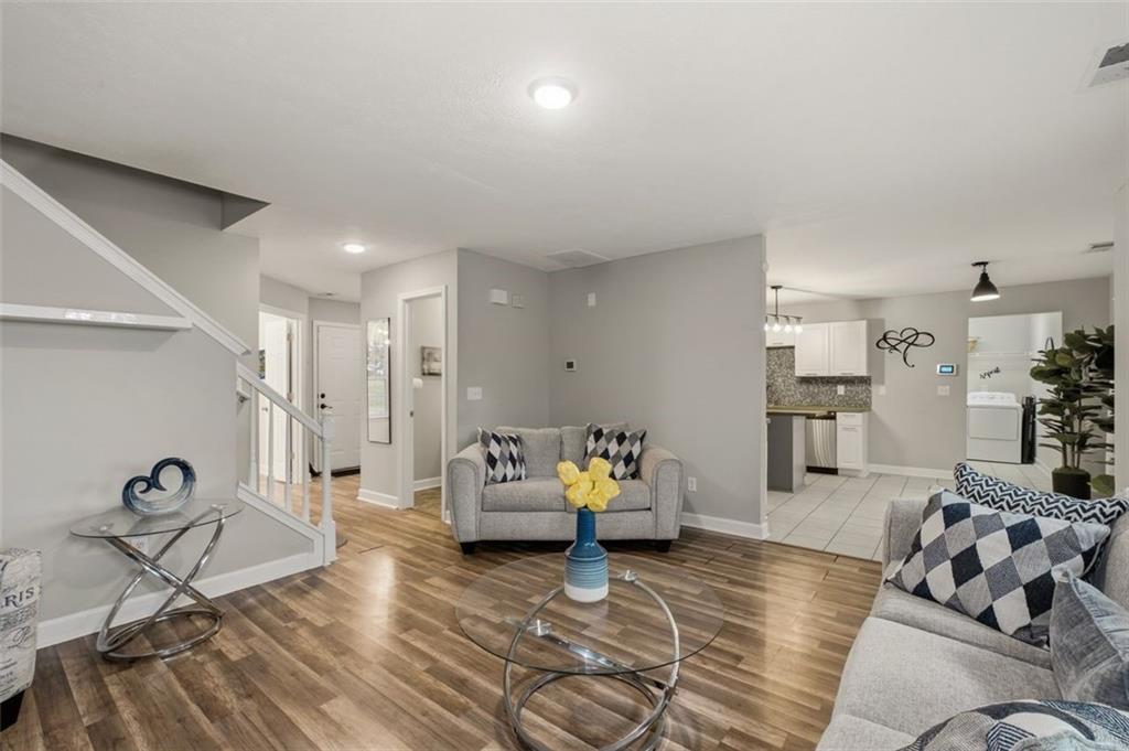 7107 Springchase Way