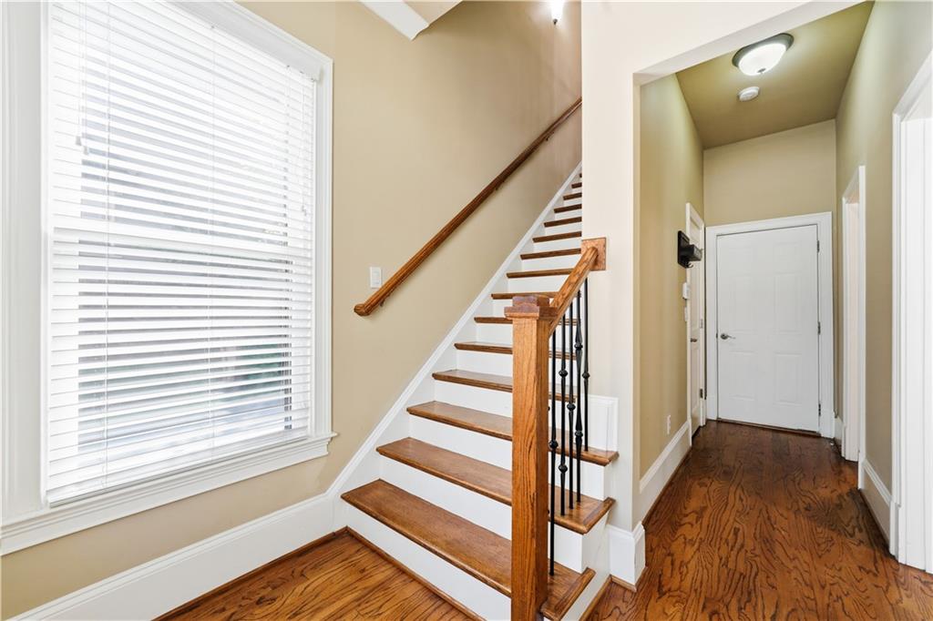 384 16th Street NW Unit 1