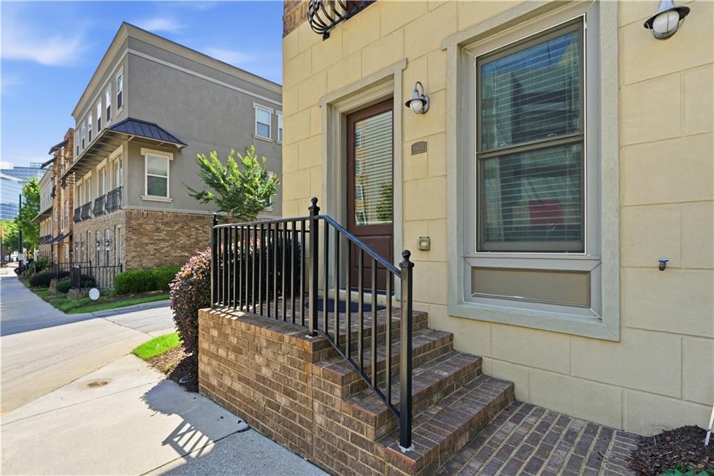 384 16th Street NW Unit 1