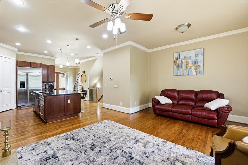 384 16th Street NW Unit 1