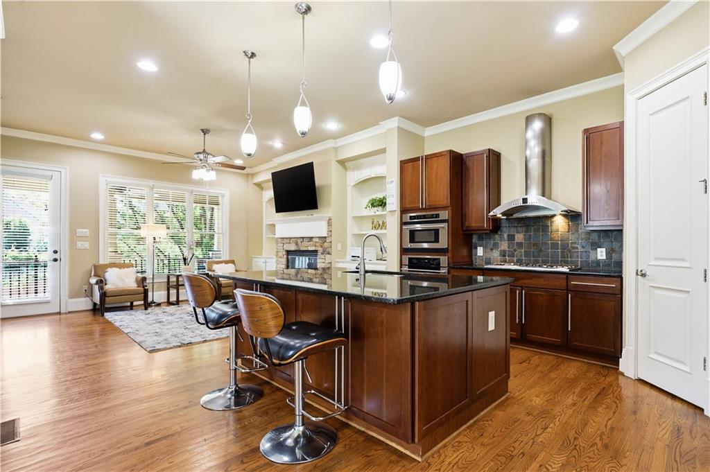 384 16th Street NW Unit 1