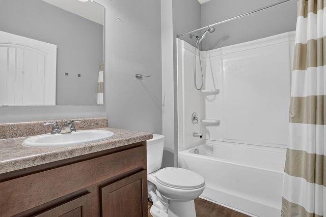 637 Yazzie Place