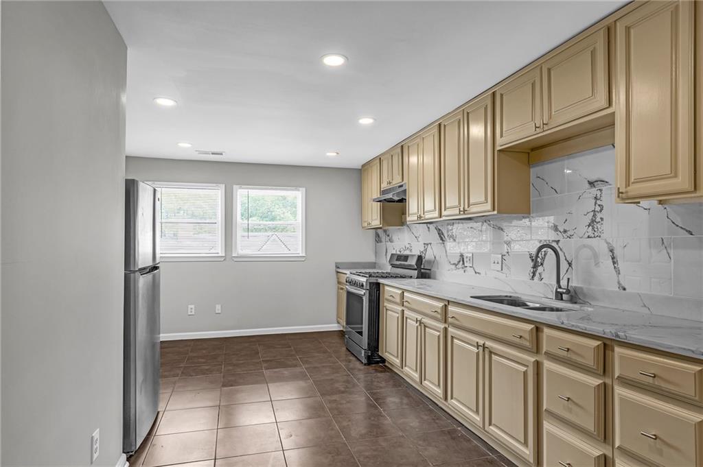 660 Queen Street SW Unit A