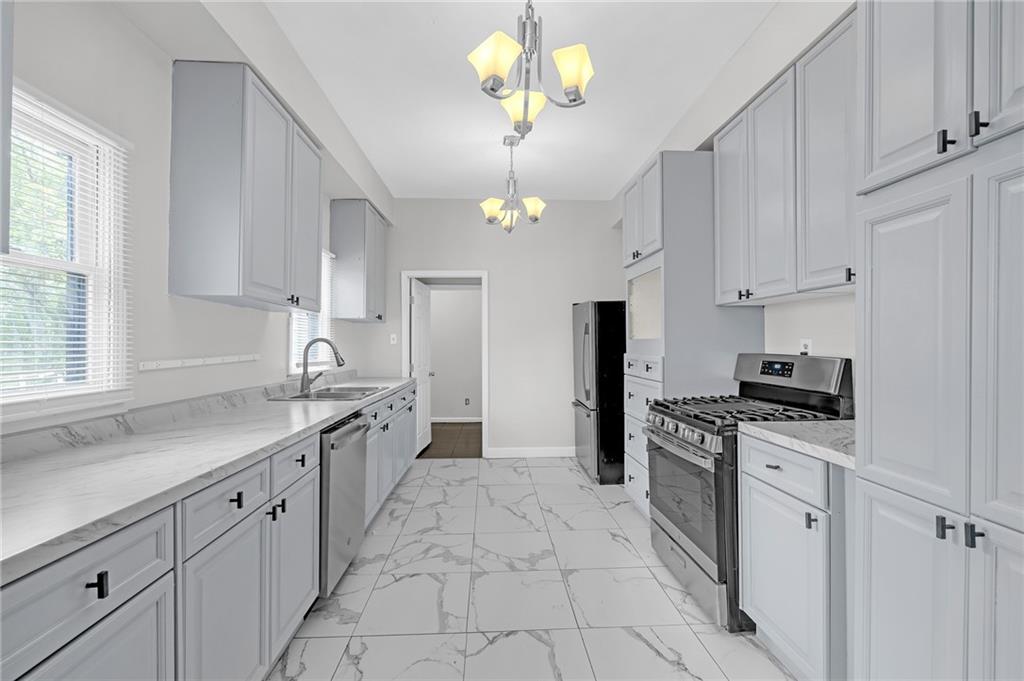 660 Queen Street SW Unit A